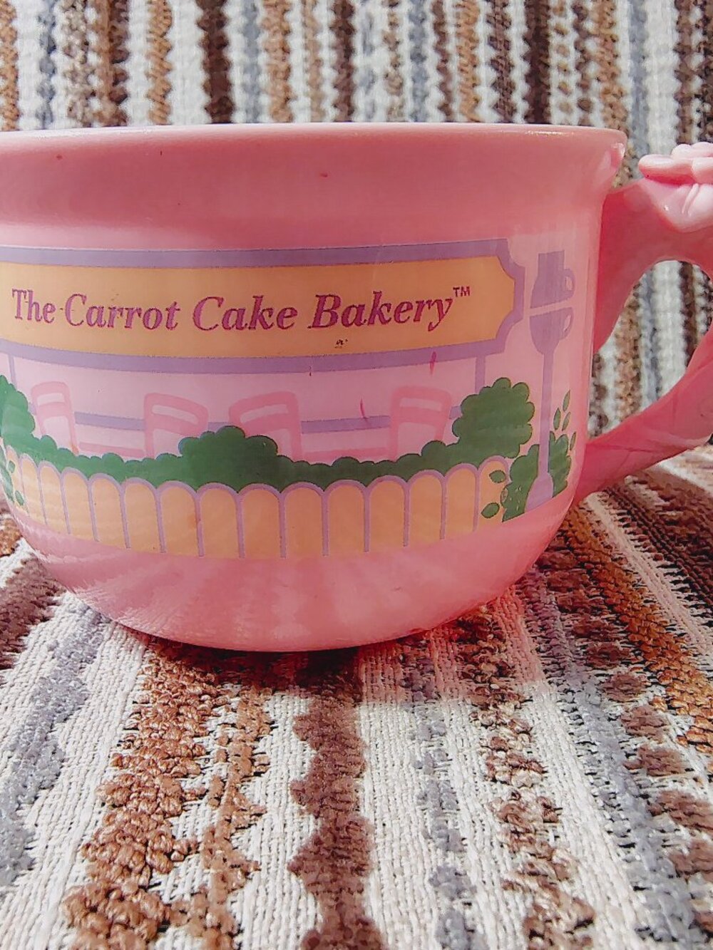 Tomy Tea Bunnies Carrot Cake Bakery Cup ONLY Pink Plastic